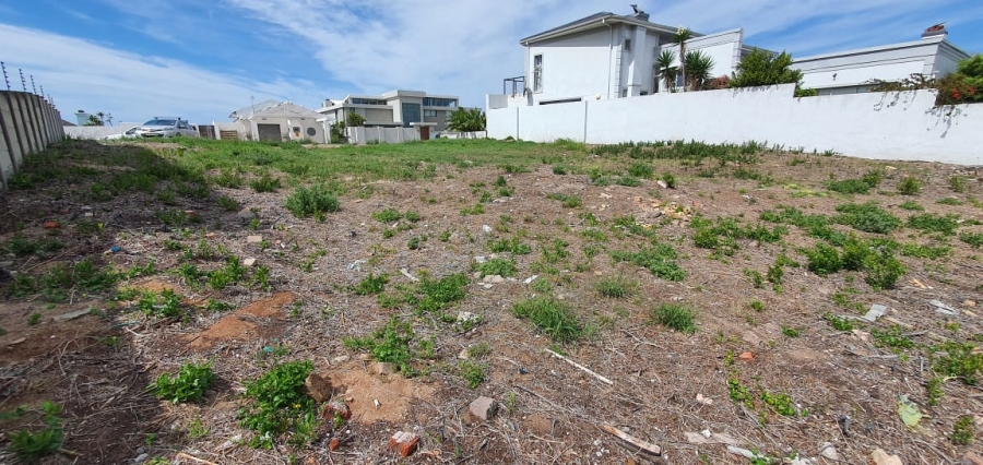 0 Bedroom Property for Sale in Wavecrest Eastern Cape